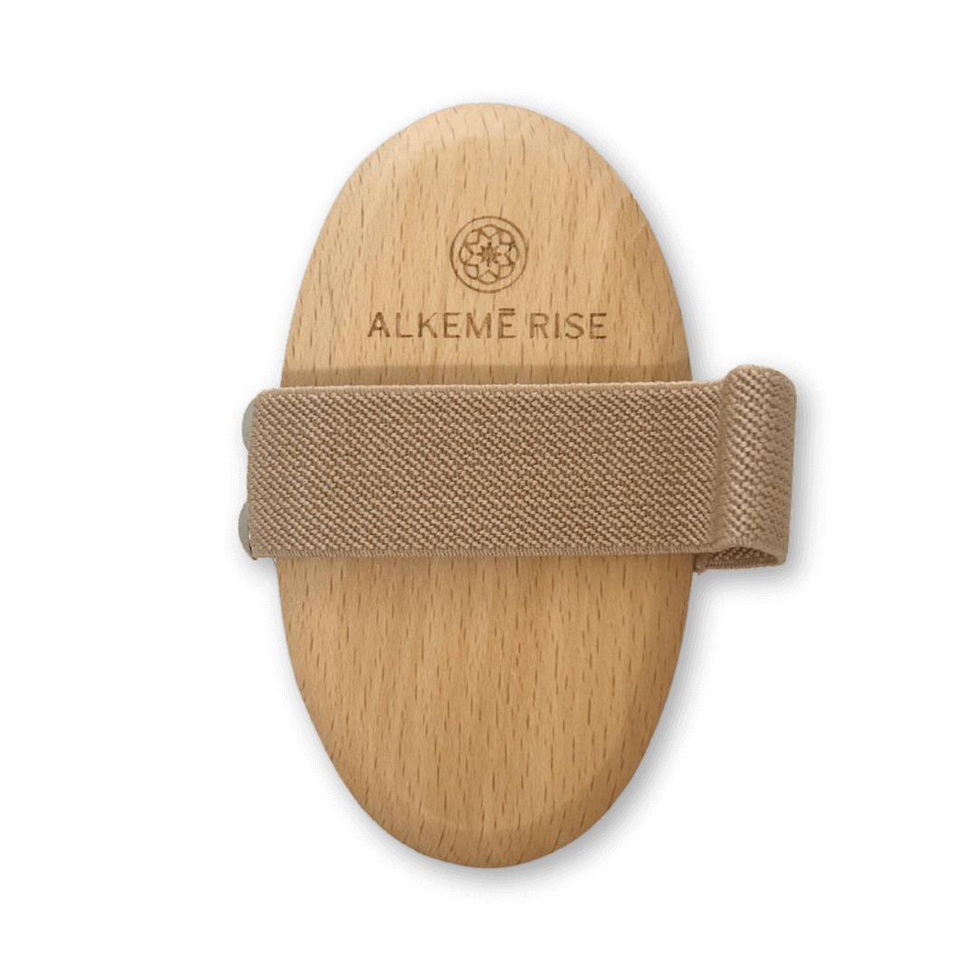 White Alkēme Rise infrared sauna blanket centered between wellness benefits like muscle recovery, detox, sleep, and mental clarity.